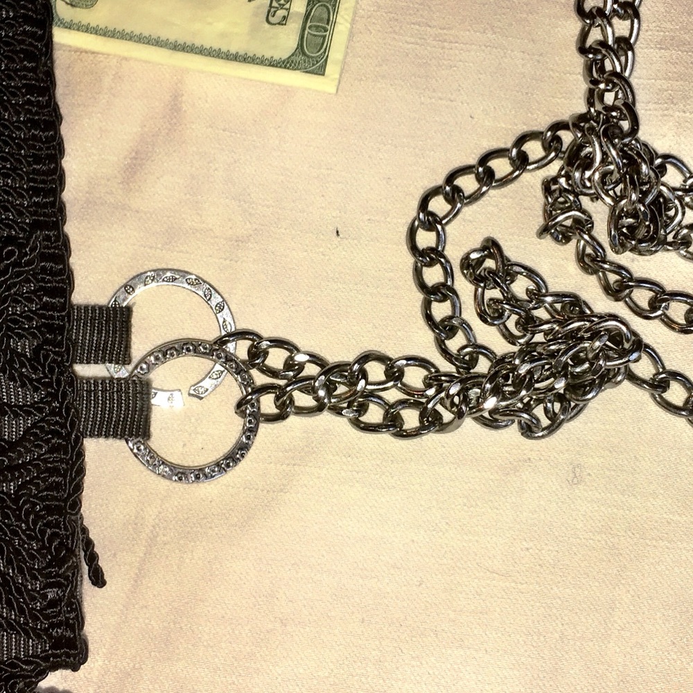 REDUCED AGAIN Black purse/fringe chain, - Picture 5 of 12